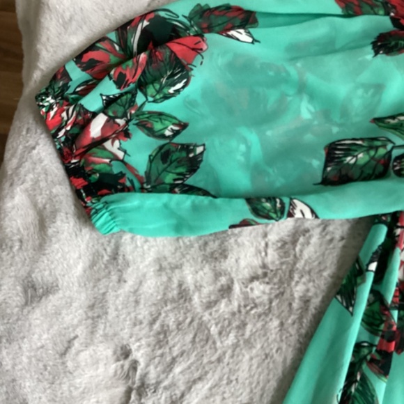 Karen Kane floral top size 2X - Picture 5 of 5